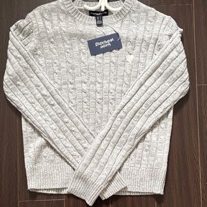 Urban Planet Light Gray Crewneck Sweater